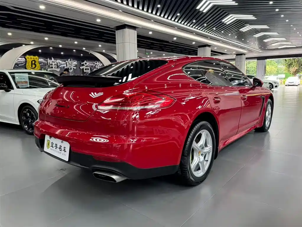 Porsche Panamera 2014 Panamera 3.0T фото 8