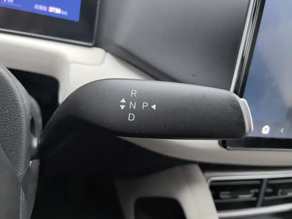 BYD Yuan UP 2026 2025 Smart Drive Edition 401KM Vitality Version