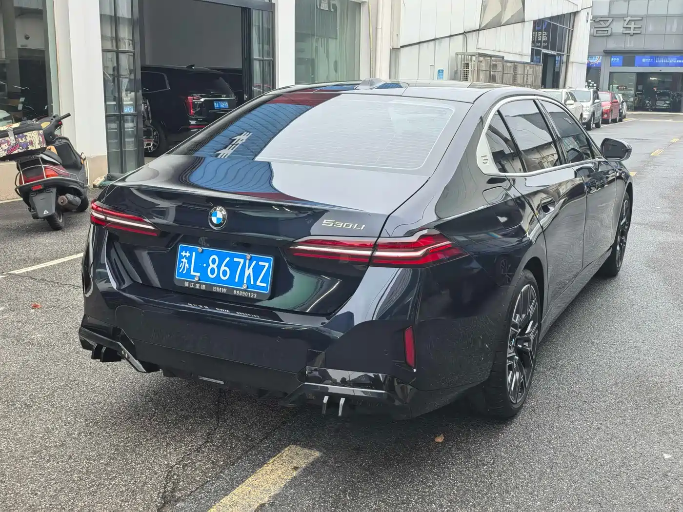 BMW 5 Series 2025 530Li Premium M Sport Package фото 10