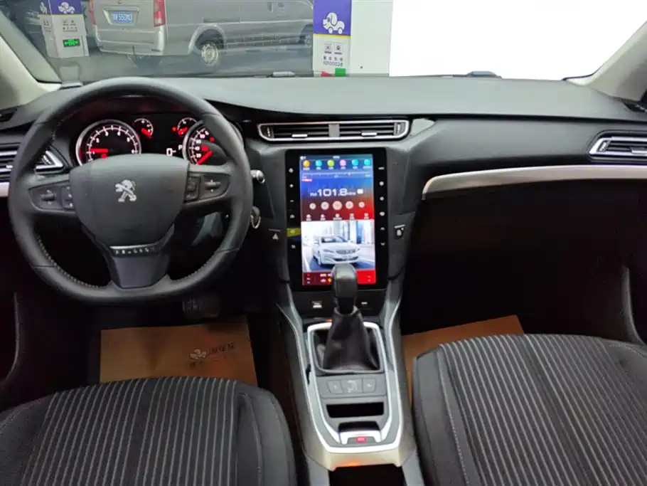 Peugeot 408 2018 Facelift 350THP Automatic Luxury фото 12
