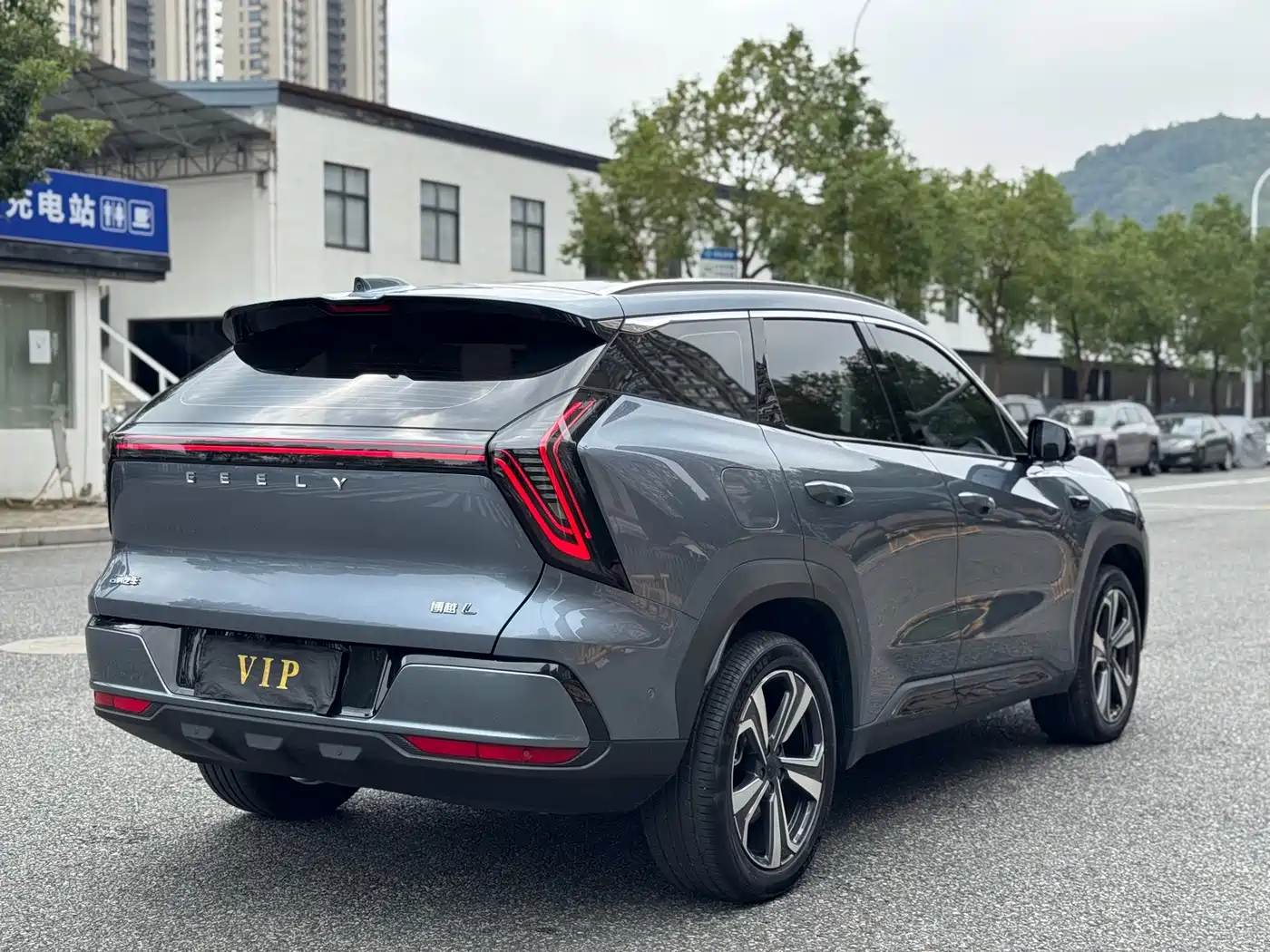 Geely Atlas L 2026
