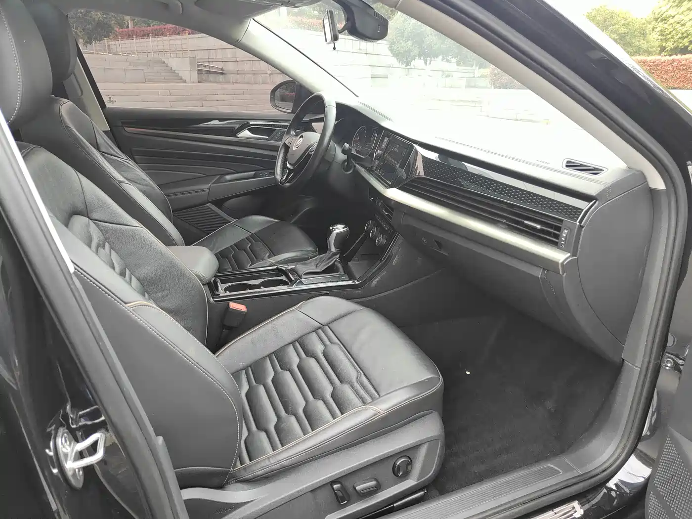 Volkswagen Passat 2019 330TSI Elite Version China VI фото 7