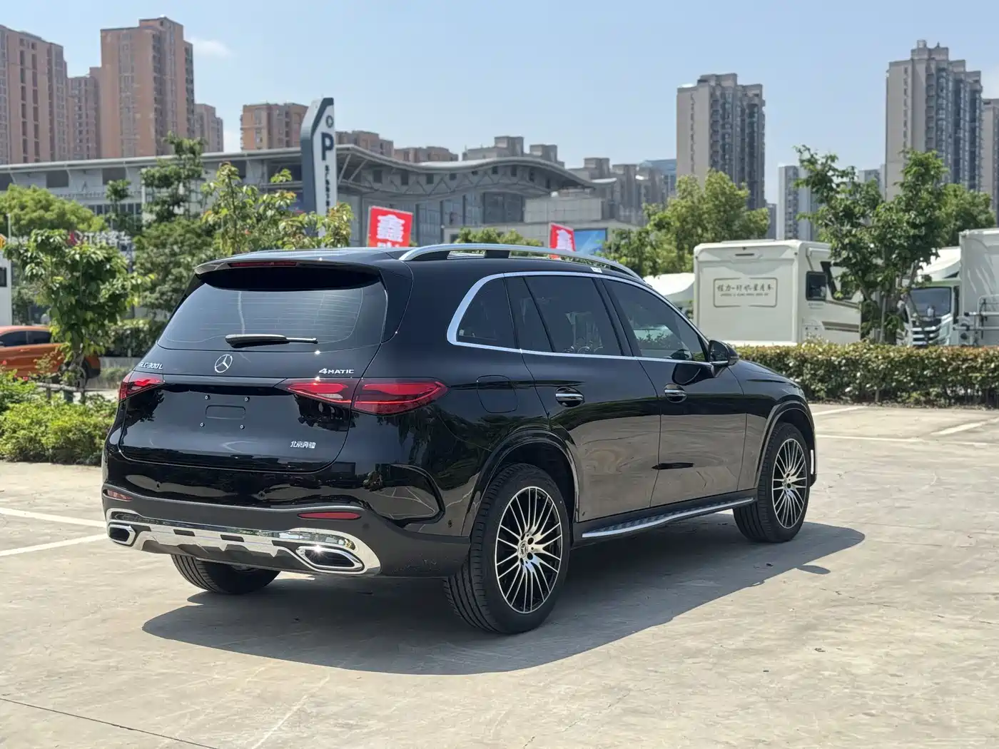 Mercedes-Benz GLC 2026 GLC 300 L 4MATIC Luxury 5-Seater фото 14