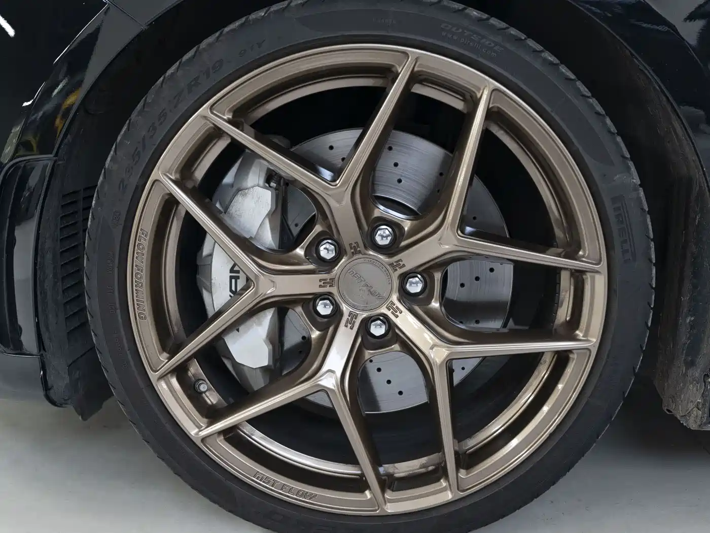 Mercedes-Benz A-Class AMG 2022 AMG A 35 L 4MATIC фото 14