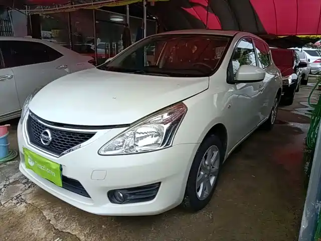  Nissan Tiida 2014 1.6L CVT Cool Edition
