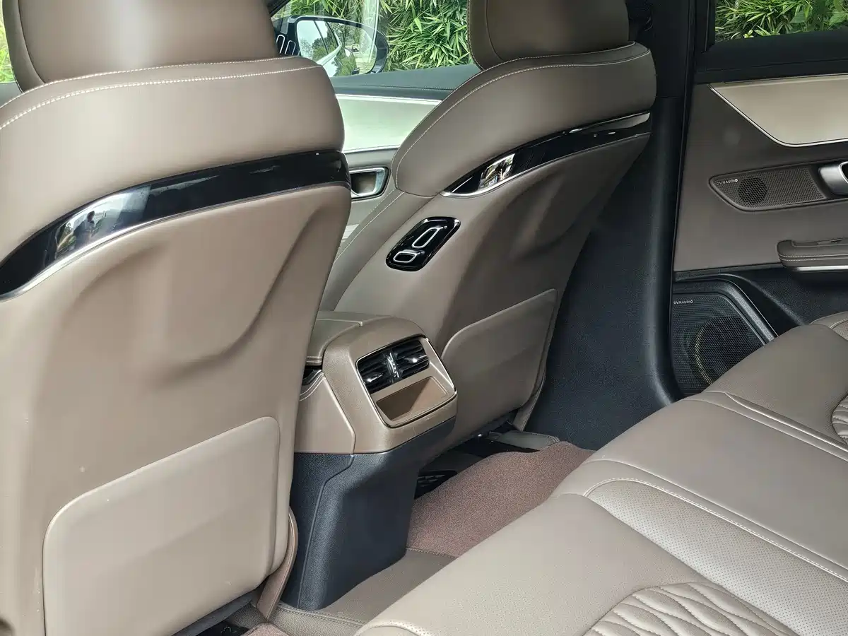 BYD Han 2023 DM-i Champion Edition 121KM Honor фото 9