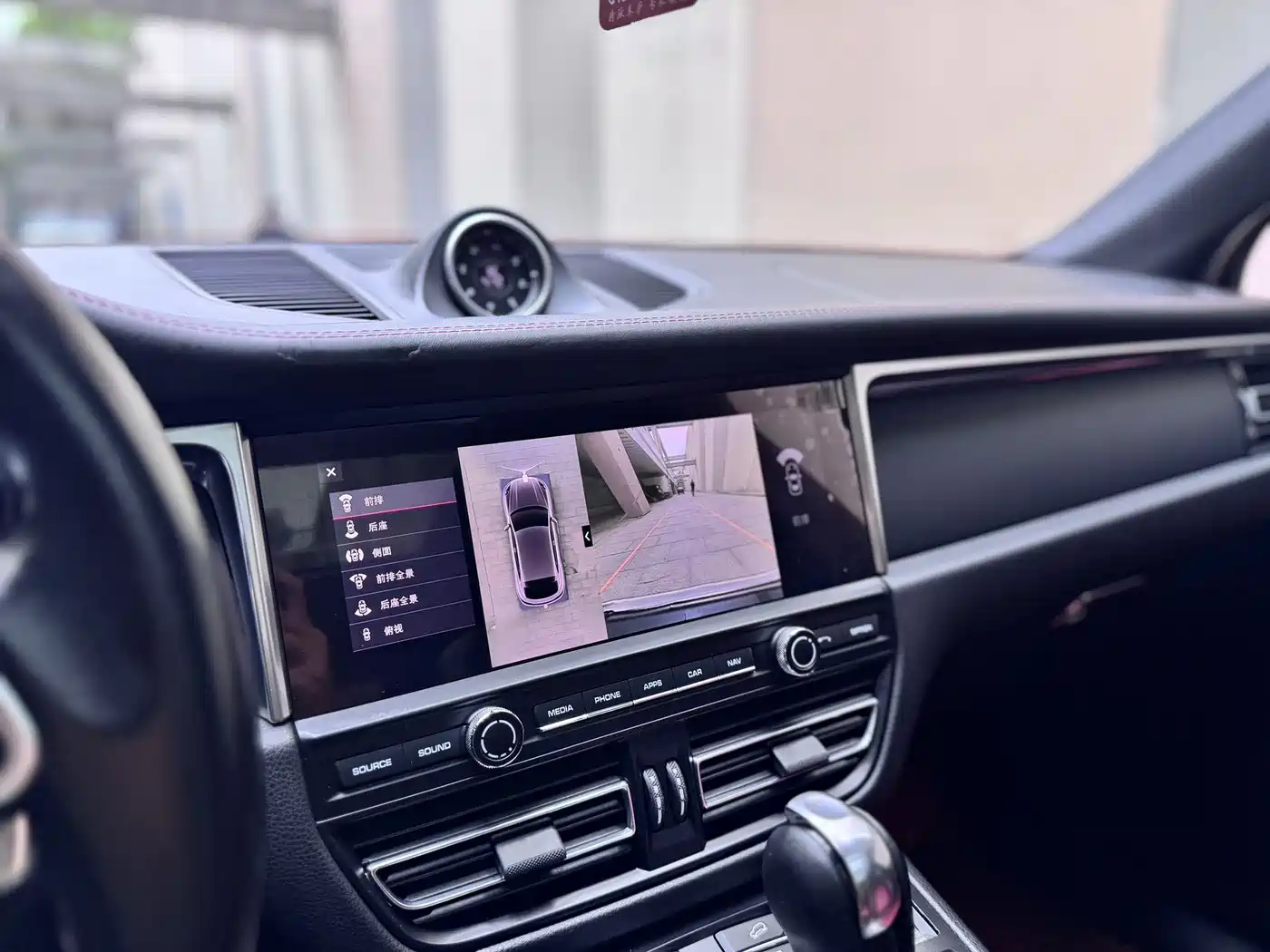 Porsche Macan 2021 Macan 2.0T фото 10