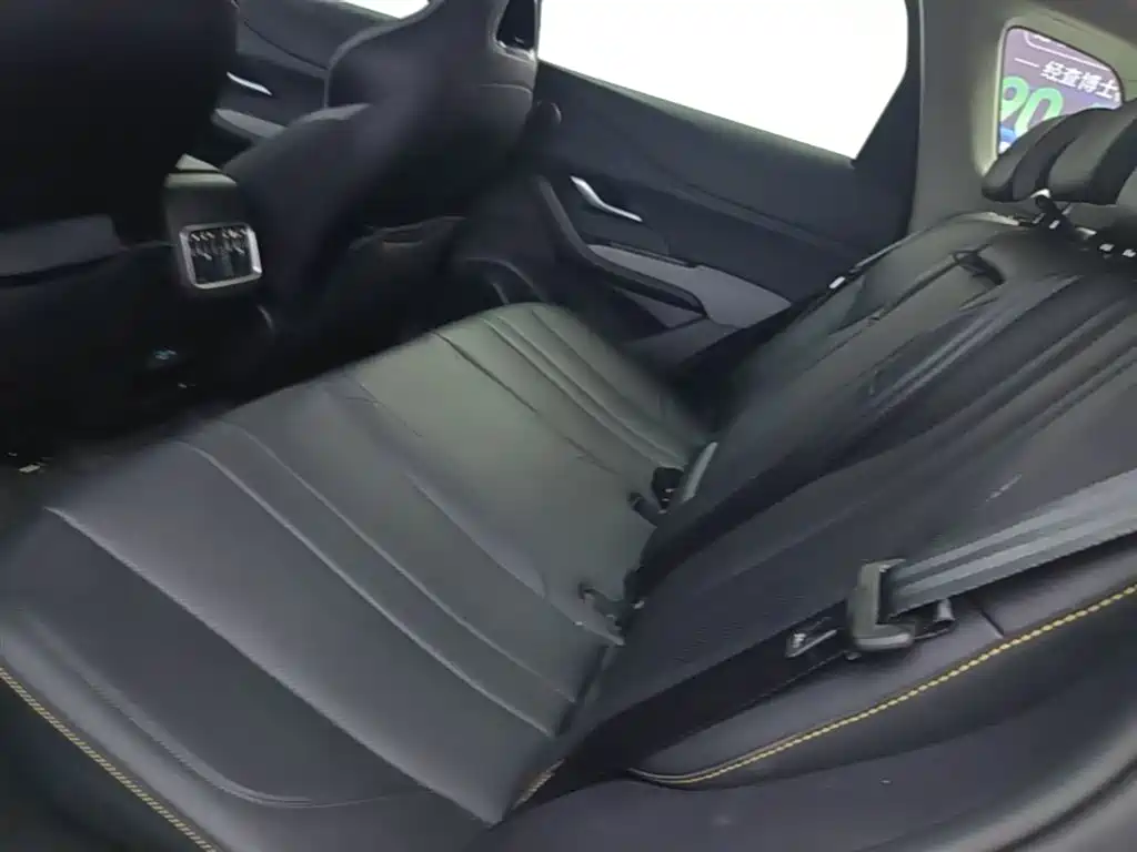 BYD Seal 05 DM-i 2025 DM-i Smart Drive Edition 115KM Honor фото 13