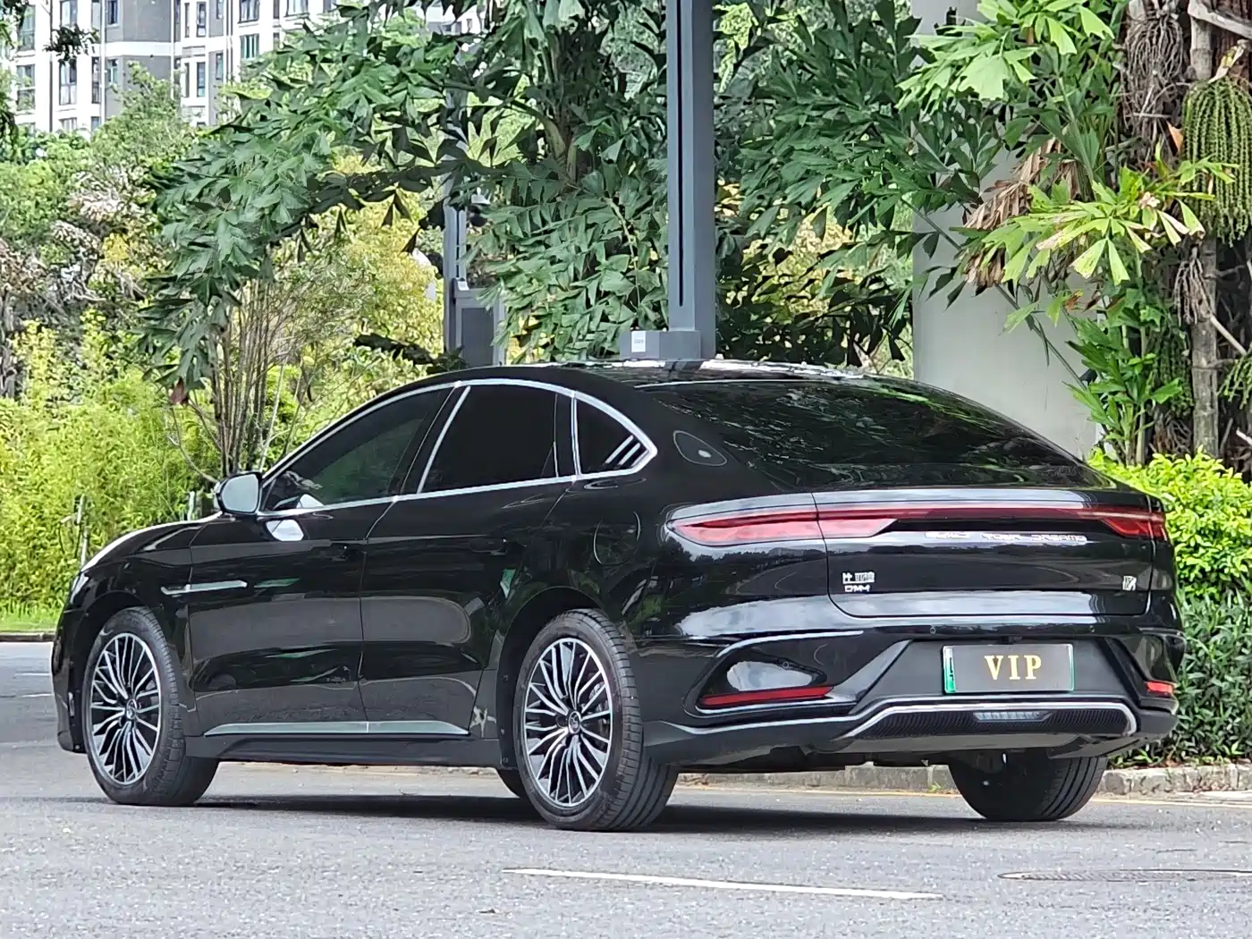 BYD Han 2023 DM-i Champion Edition 121KM Honor фото 12