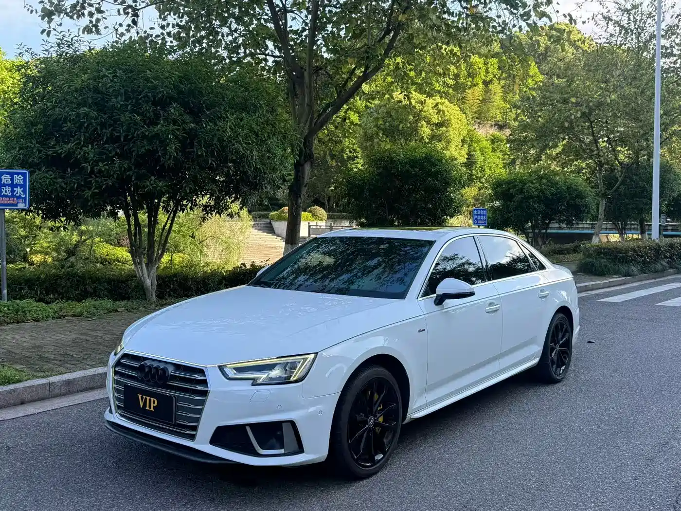Audi A4L 2019 40 TFSI Fashion (China V) фото 2