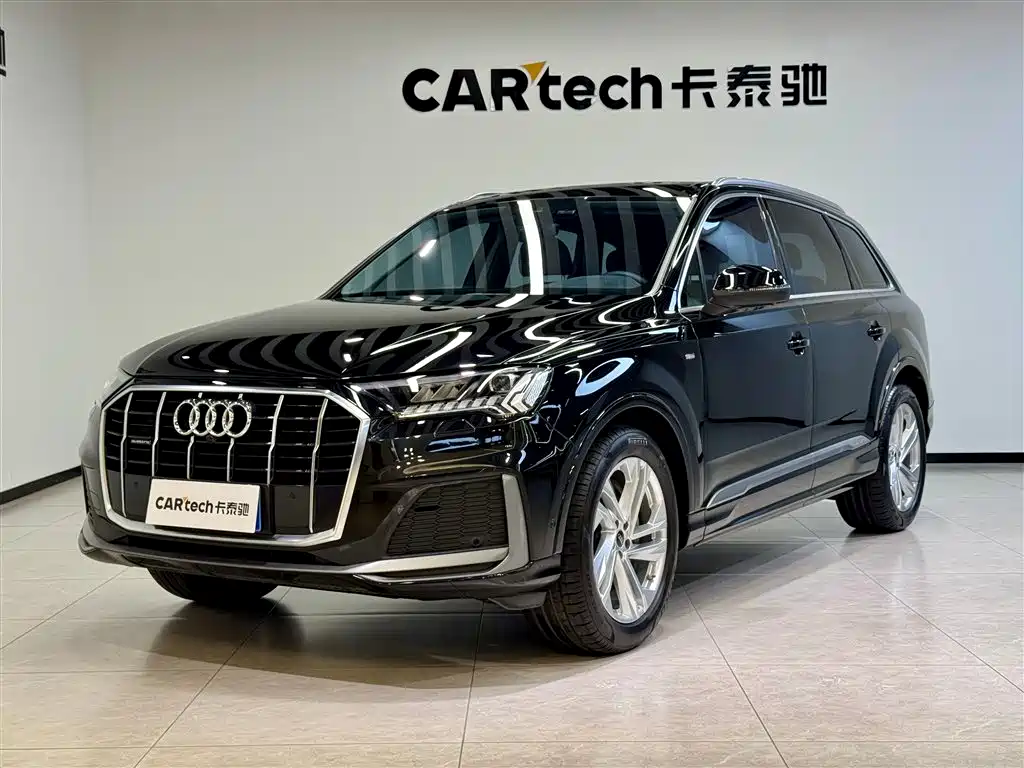 Audi Q7 2023 45 TFSI quattro S line Sport