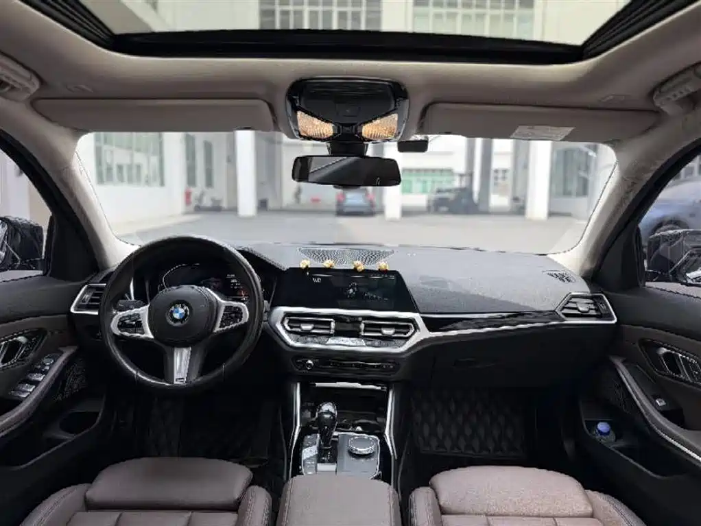 BMW 3 Series 2021 320Li M Sport Package фото 7