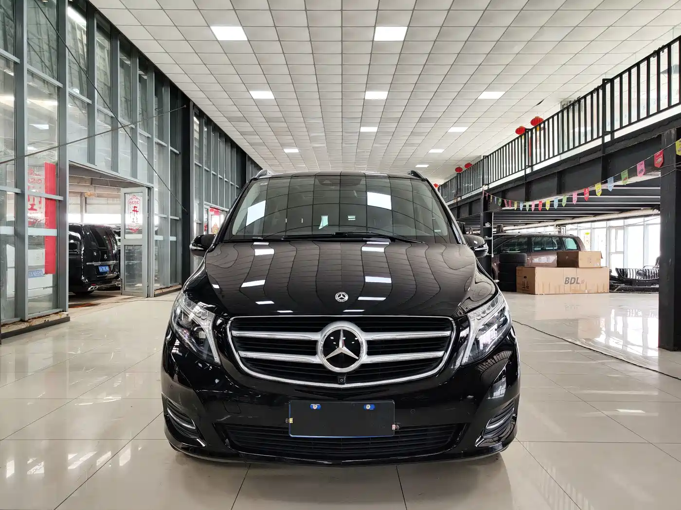 Mercedes-Benz V-Class 2018 V 260 Premium Edition China VI