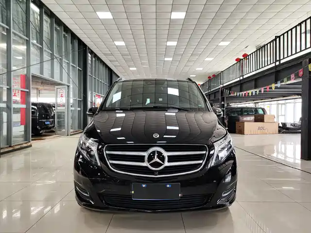 MERCEDES-BENZ V CLASS