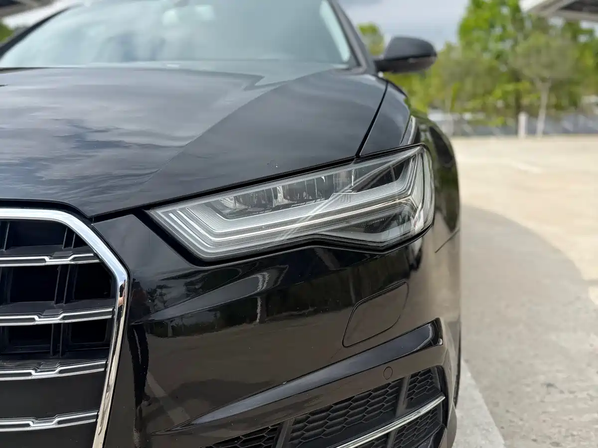 Audi A6L 2018 30th Anniversary 35 TFSI Fashion фото 4
