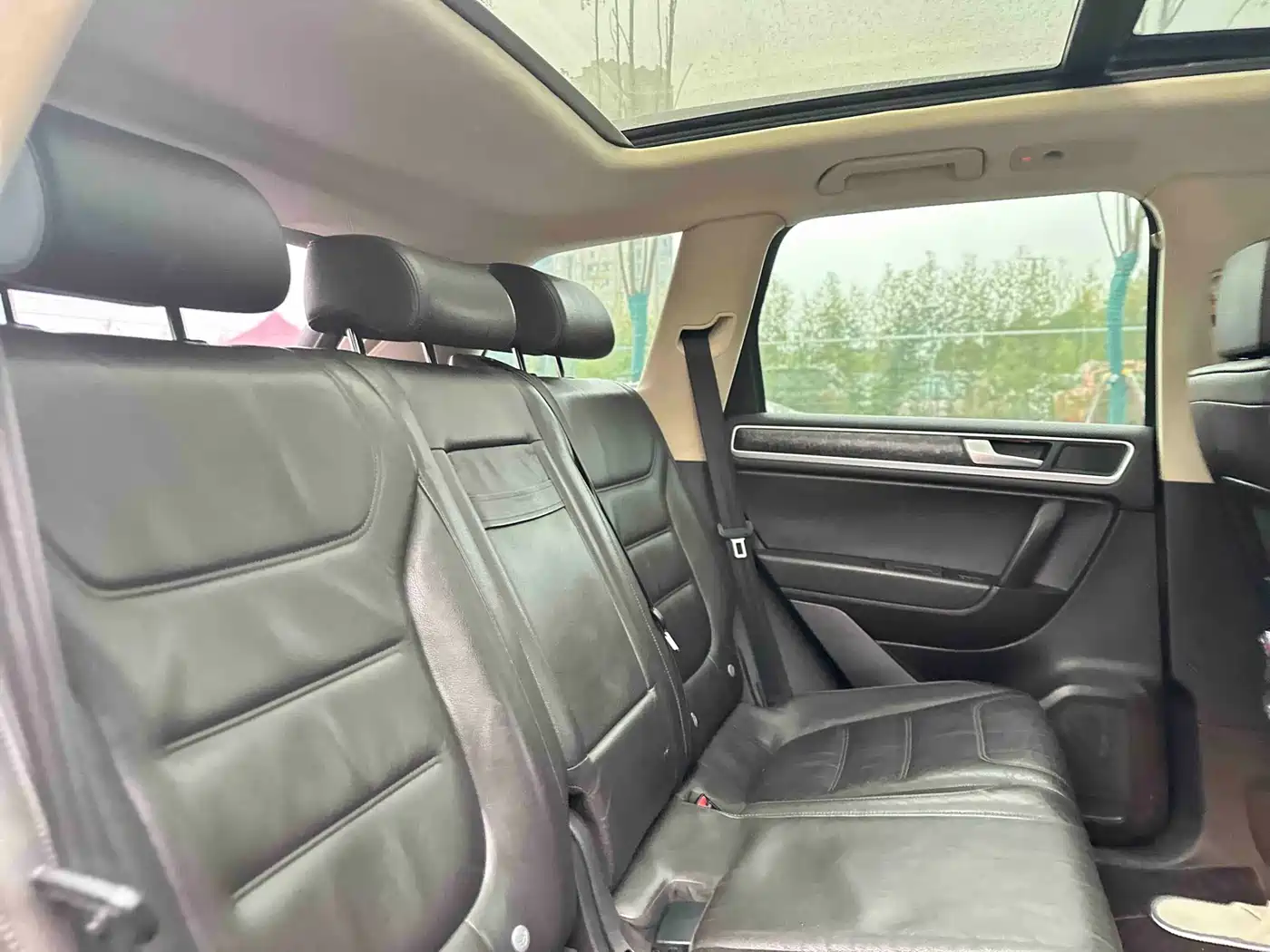 Volkswagen Touareg 2012 R-Line High Spec фото 20
