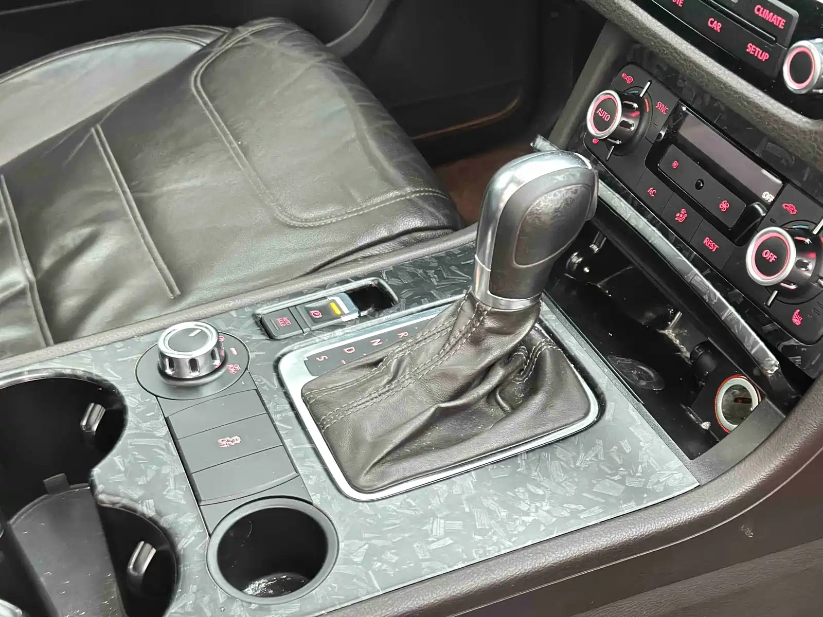 صورة 23 - Volkswagen Touareg