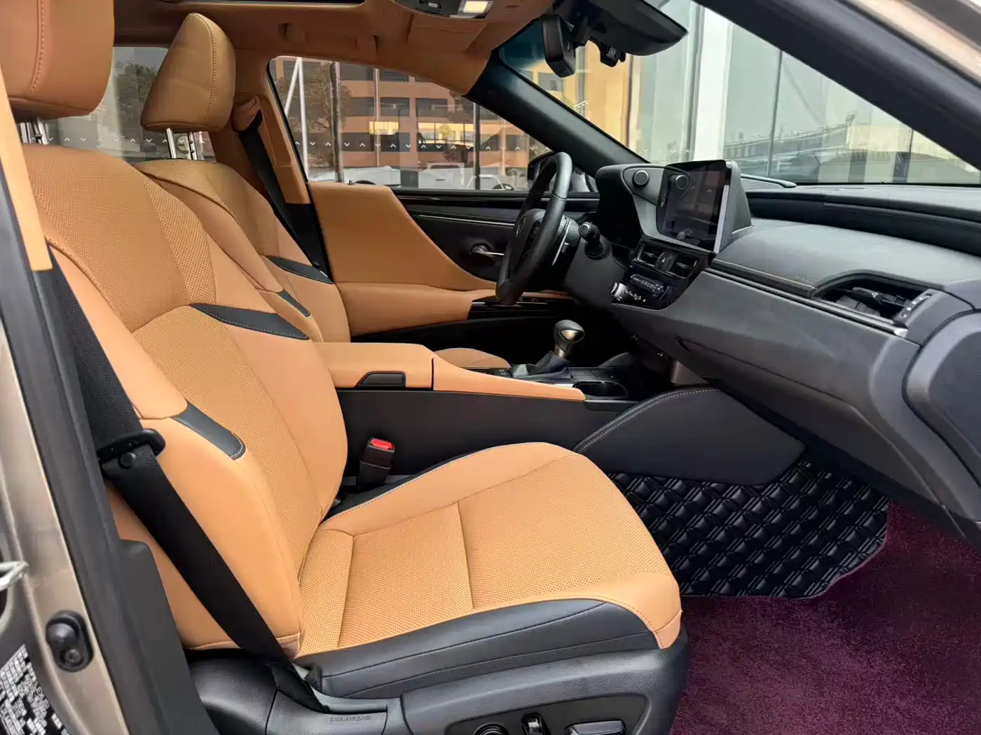 Lexus ES 2022 200 Excellence Edition фото 6