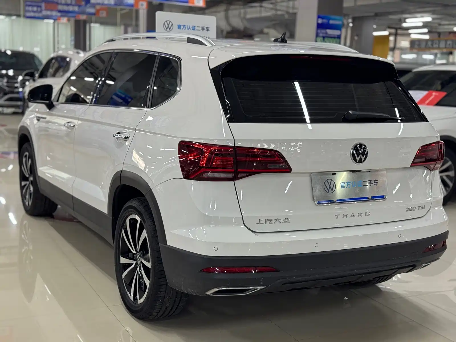 Фото 8 - Volkswagen Tharu