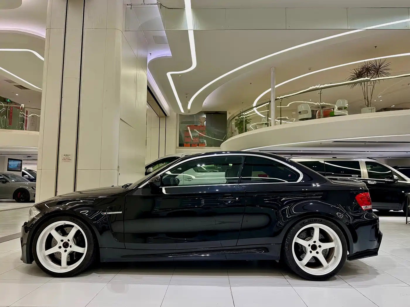 BMW 1 Series M 2012 2011 1M Coupe
