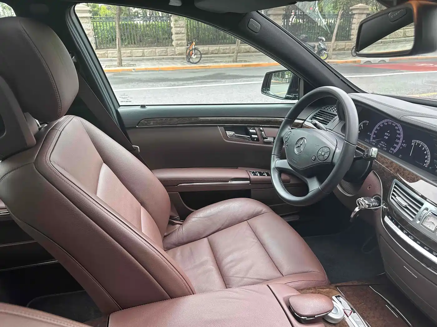 Mercedes-Benz S-Class 2012 S 300 L Premium Grand Edition фото 10
