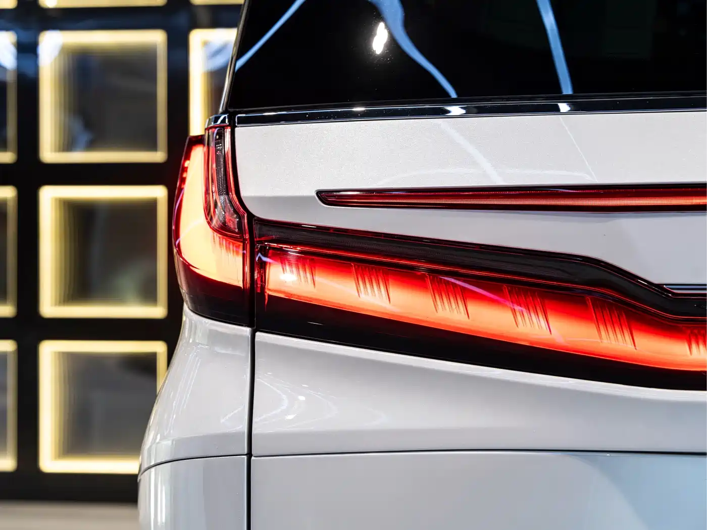 Lexus LM 2025 2025 Model 500h Six-Seater Prestige Edition