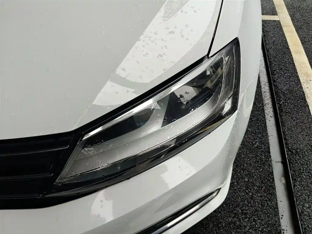 Volkswagen Sagitar 2018 1.6L Automatic Comfort фото 24
