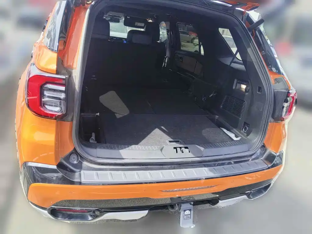 Фото 5 - Ford Explorer