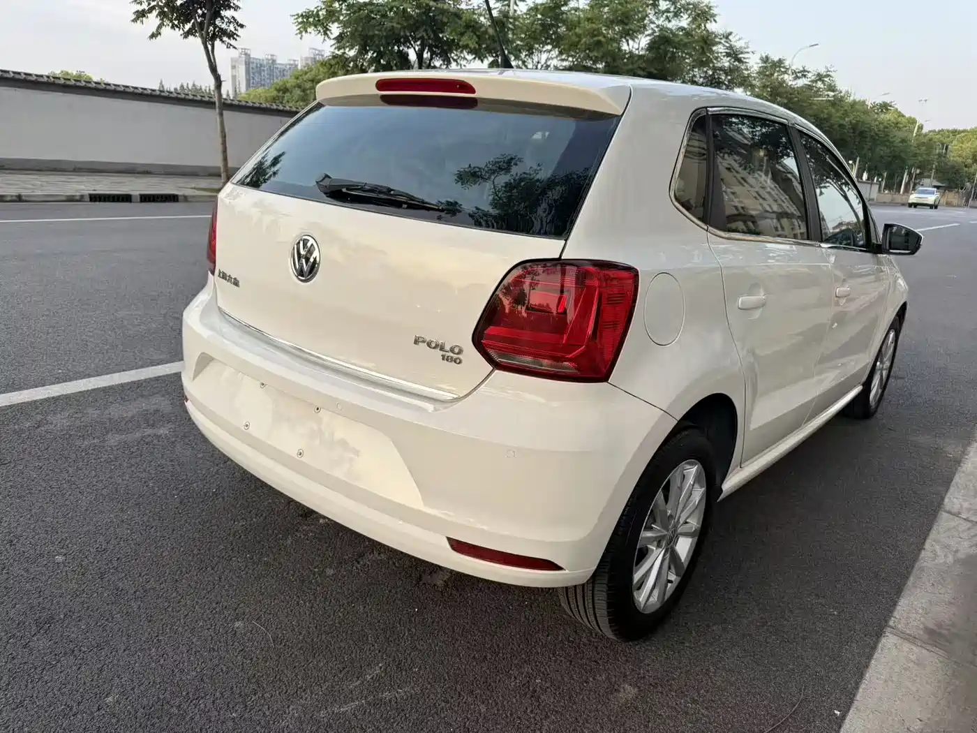 Volkswagen Polo 2016 1.6L Automatic Comfort фото 10