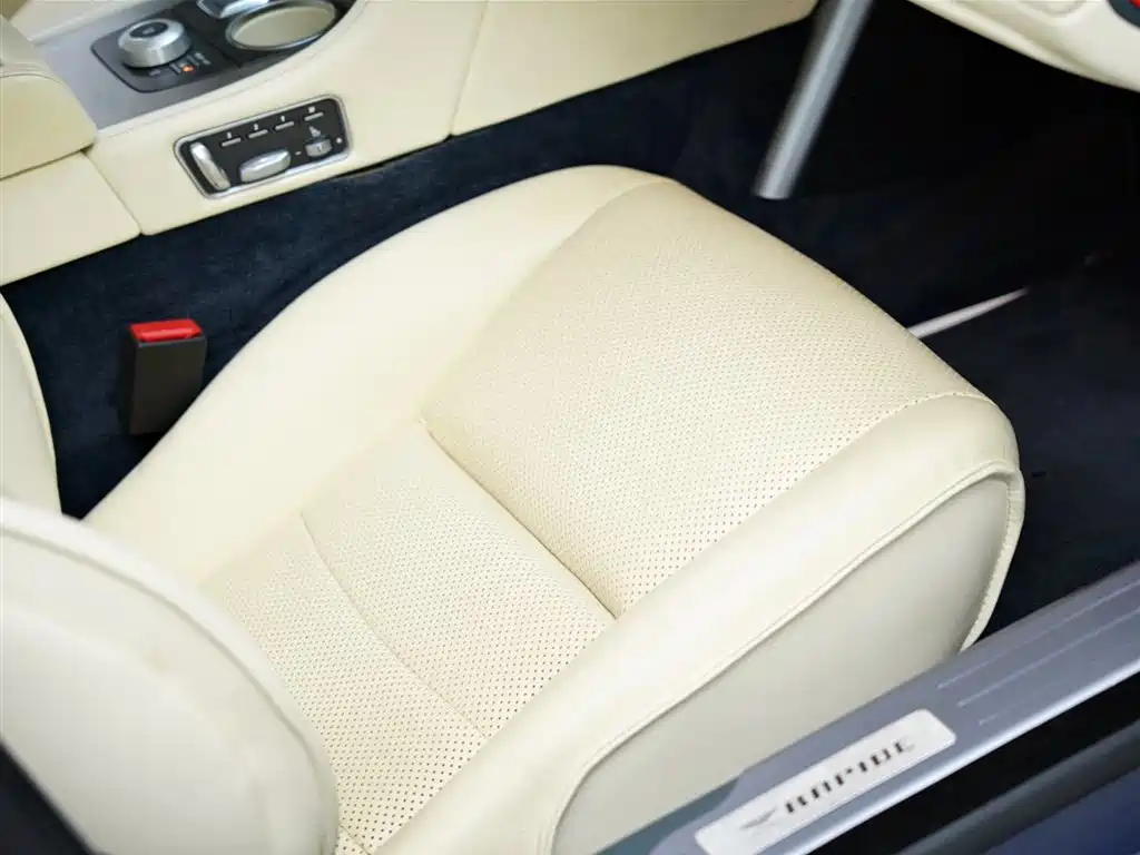 Aston Martin Rapide 2011 2010 6.0L