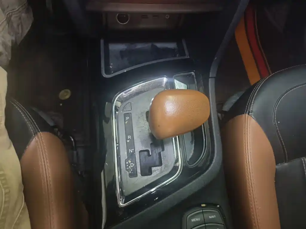 Soueast DX7 2016 2017 1.5T Automatic Glory Edition
