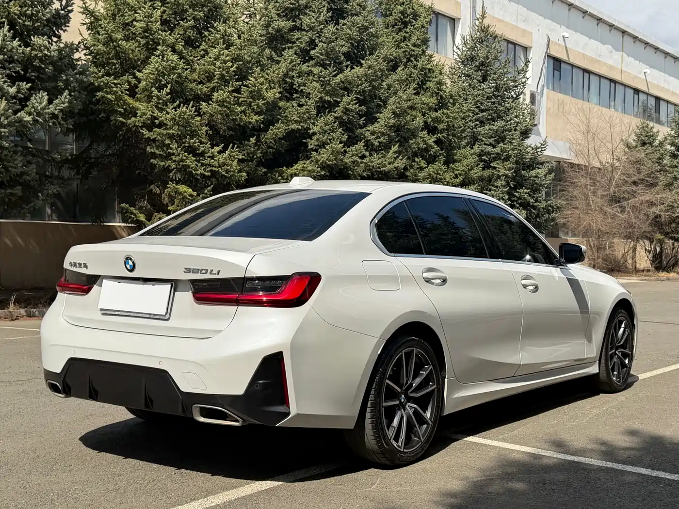 BMW 3 Series 2023 320Li M Sport Package фото 5