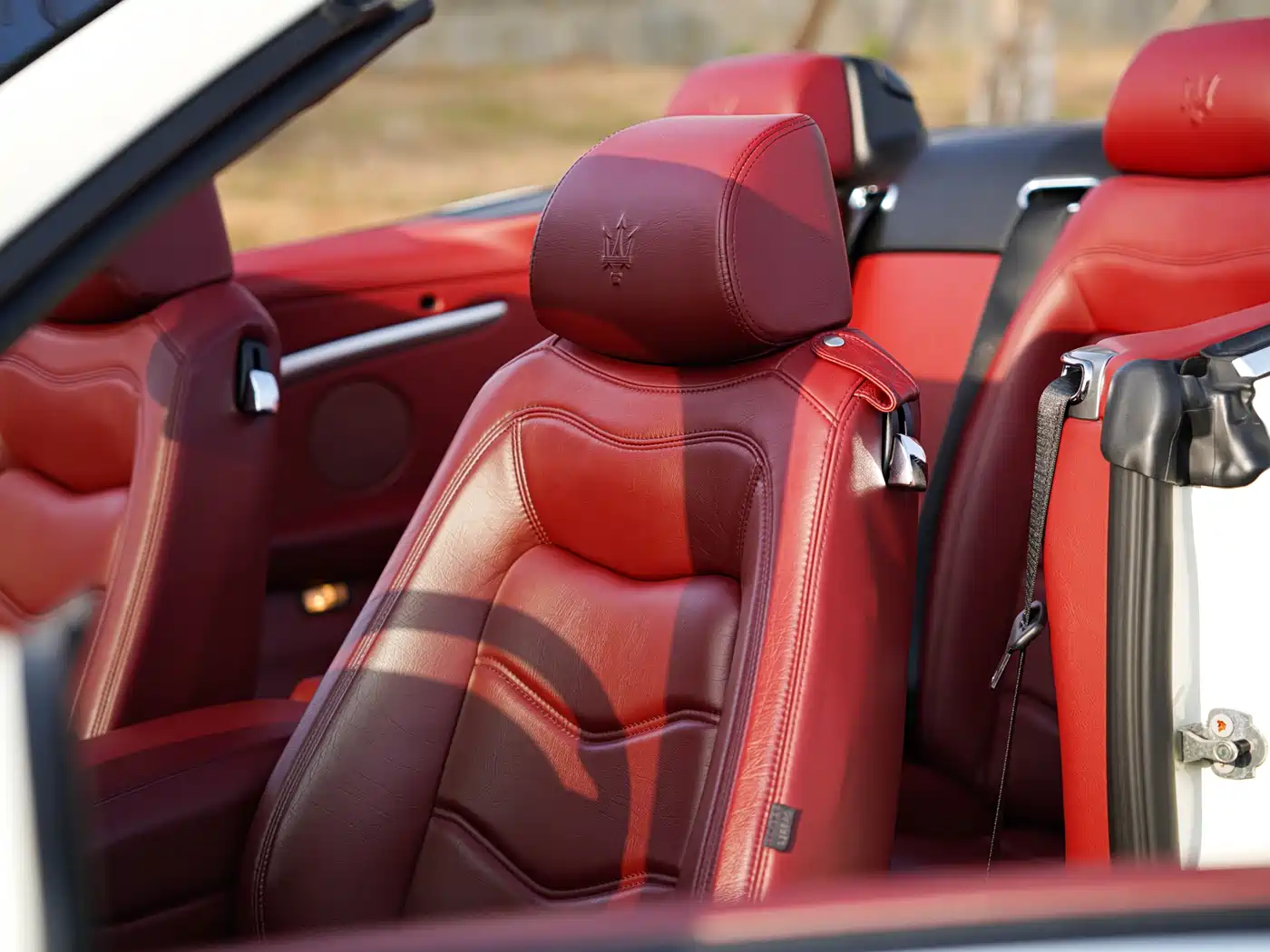 Maserati GranCabrio 2012 4.7L Sport фото 23