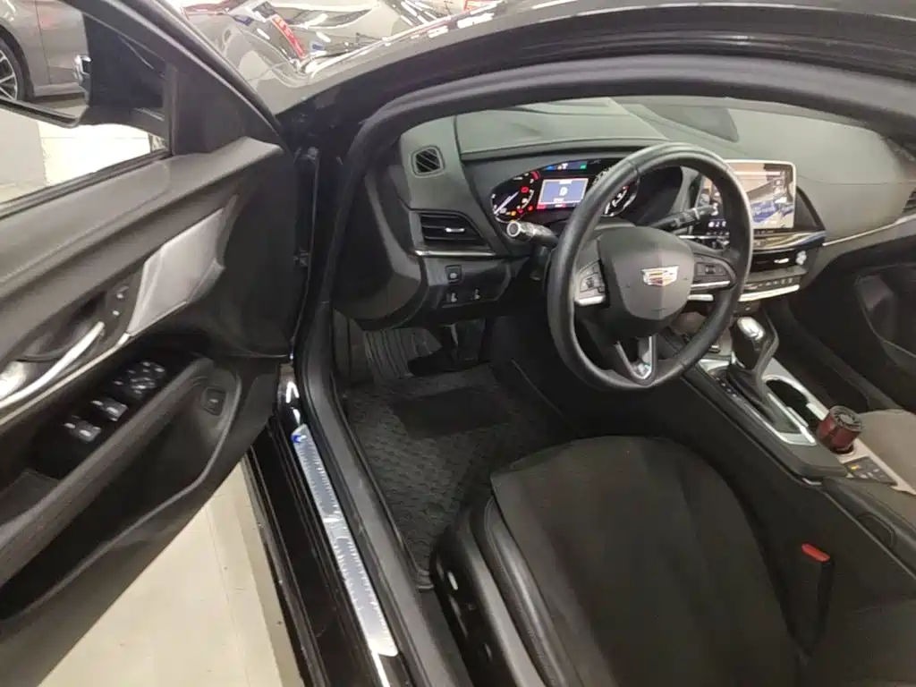 Cadillac CT4 2024 2023 25T Luxury Model