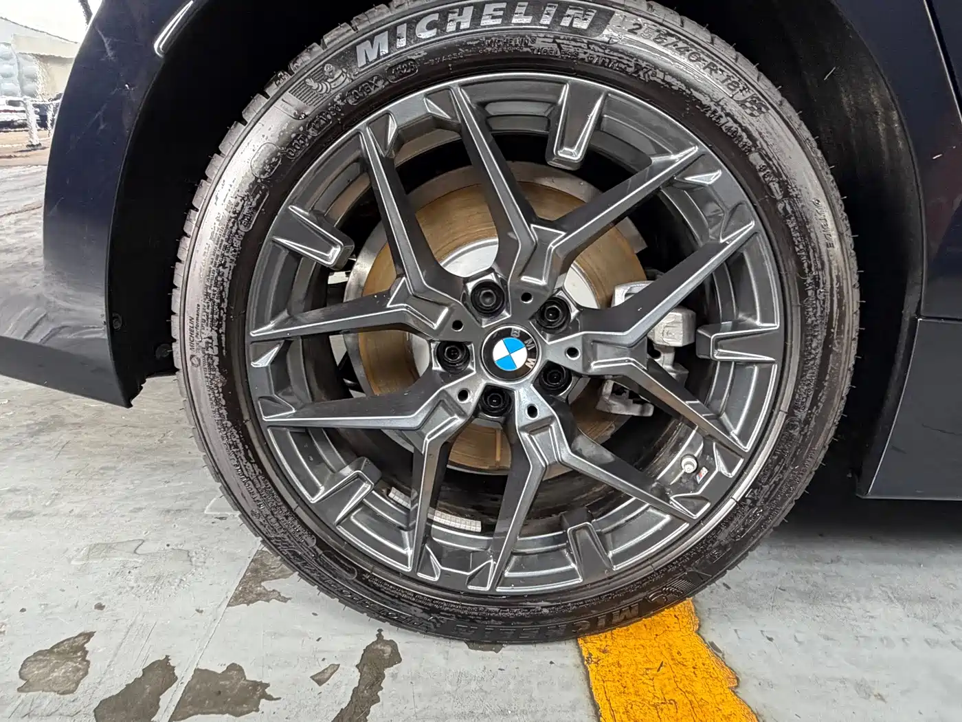 BMW 3 Series 2026 2026 330Li M Sport Shadowline Package