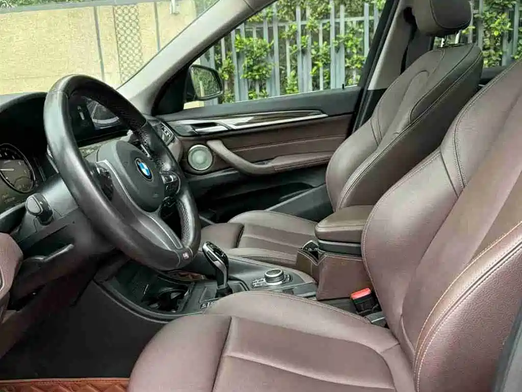 BMW X1 2021 sDrive25Li Leading фото 9