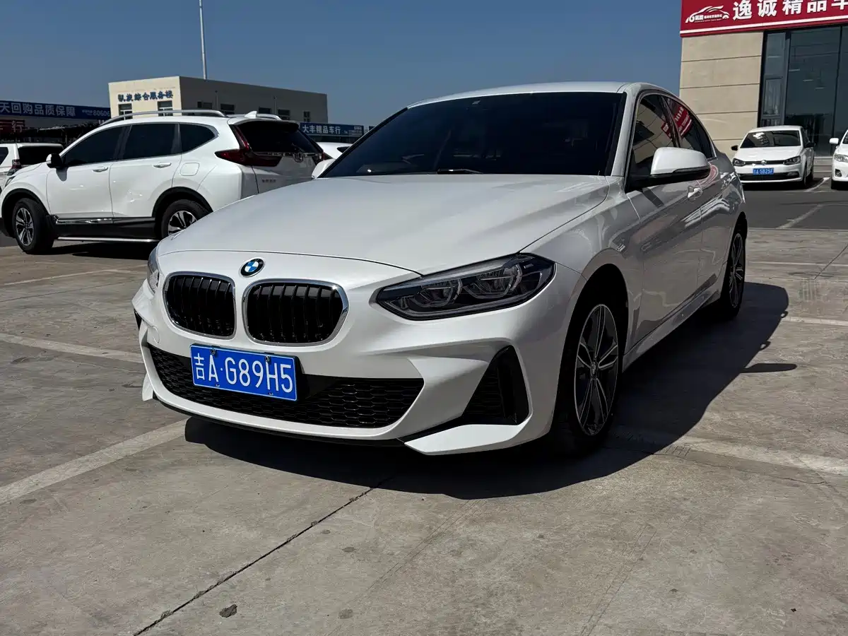 BMW 1 Series 2023 2022 120i M Sport