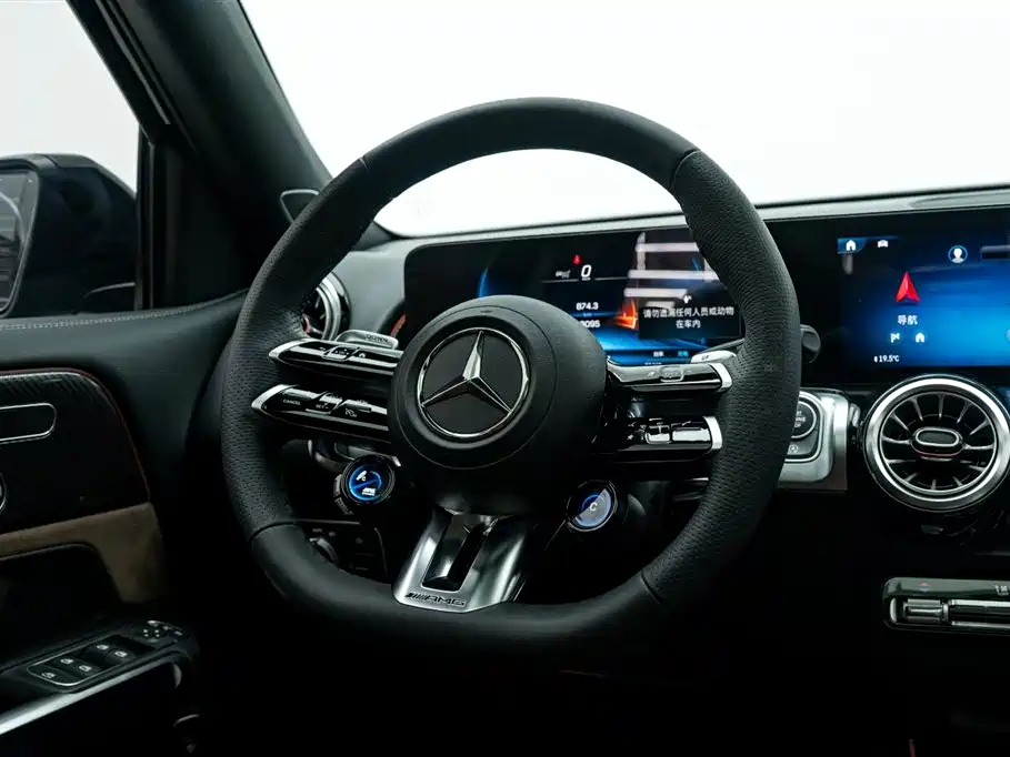 Mercedes-Benz GLB AMG 2024 AMG GLB 35 4MATIC фото 21