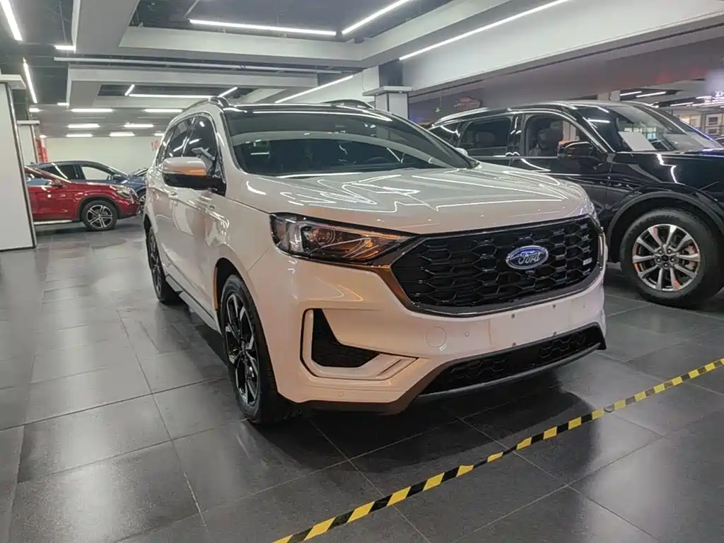 Ford Edge 2022 2021 PLUS EcoBoost 245 AWD ST-Line 7-seater