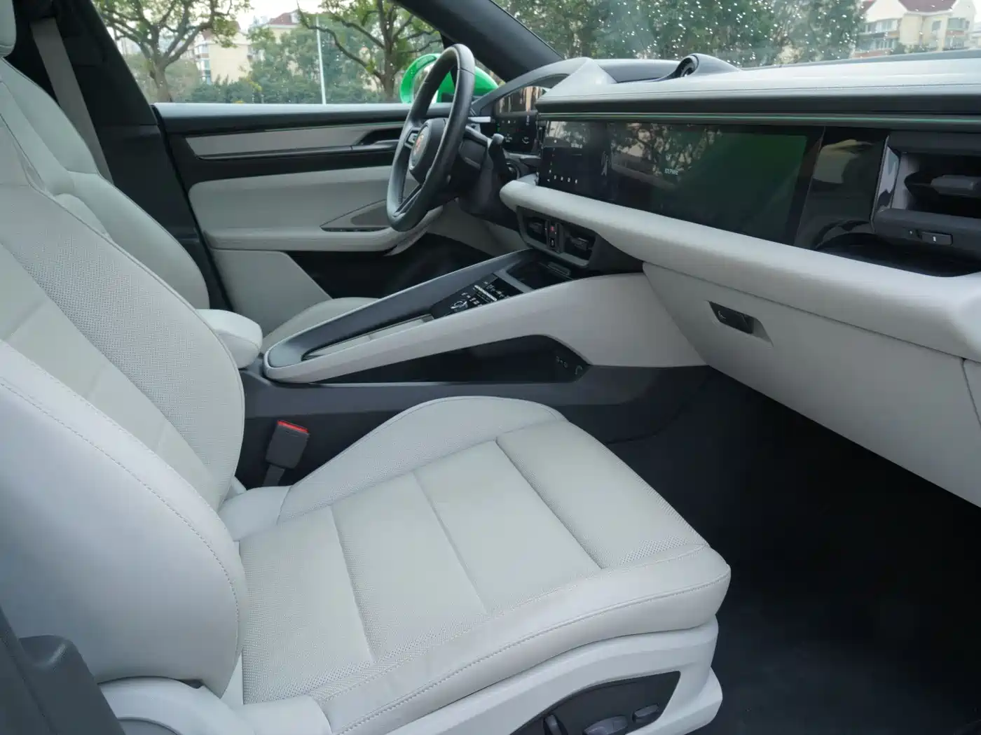 PORSCHE MACAN NEW ENERGY