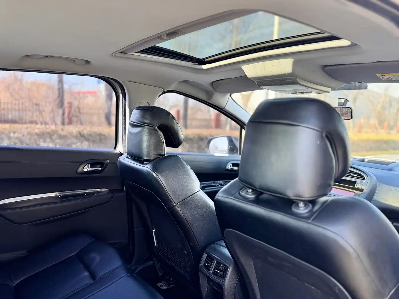 Peugeot 3008 2016 2015 2.0L Automatic Classic Edition