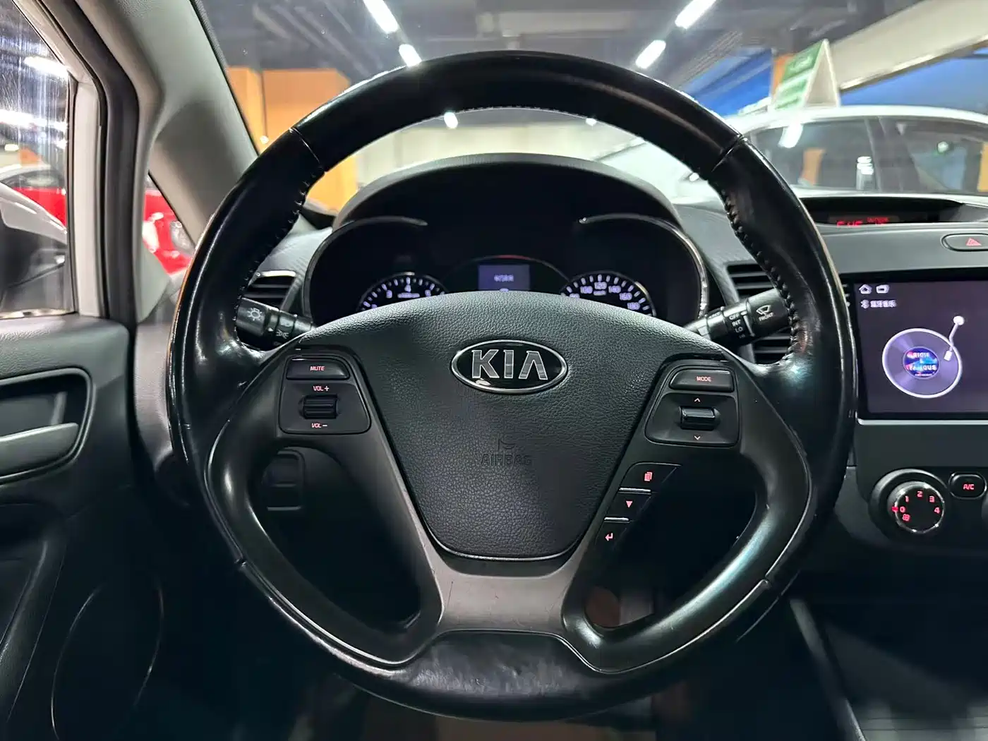 Kia K3 2015 1.6L Automatic GLS фото 10