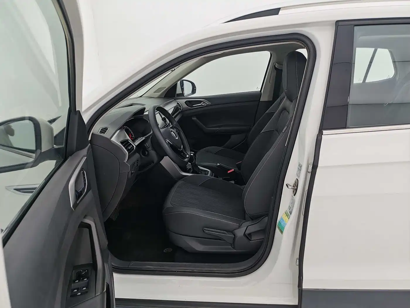 Volkswagen T-Cross 2019 280TSI DSG Comfort Edition фото 9