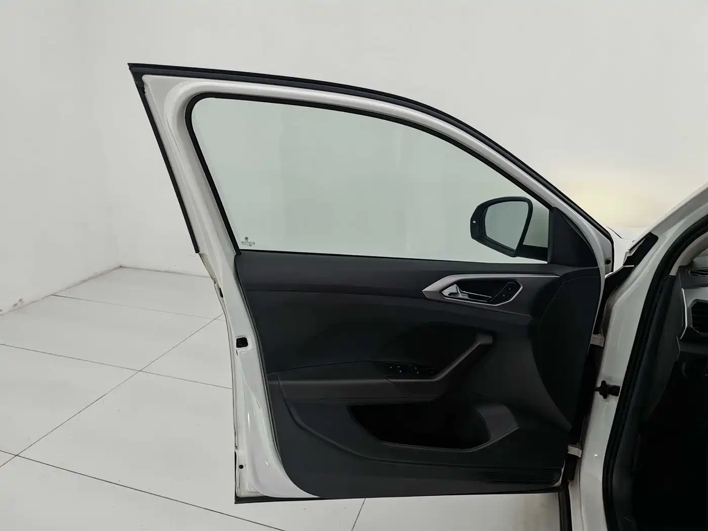 Volkswagen T-Cross 2019 280TSI DSG Comfort Edition фото 10