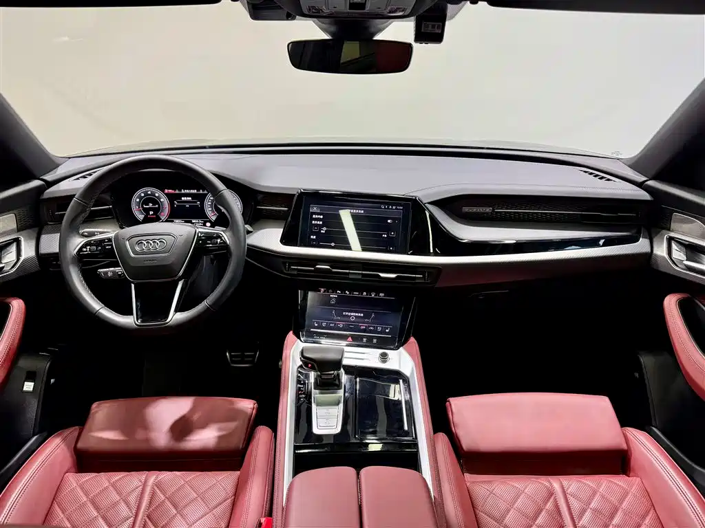 Audi Q6 2024 45 TFSI quattro Black Warrior Edition 6-seater фото 13