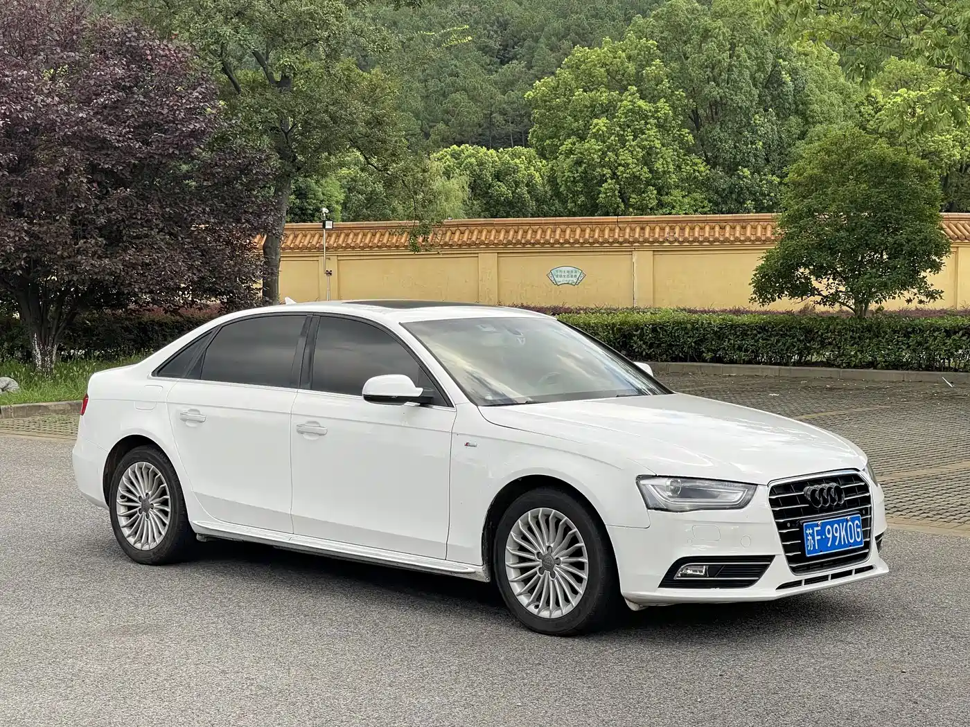 Фото 4 - Audi A4L