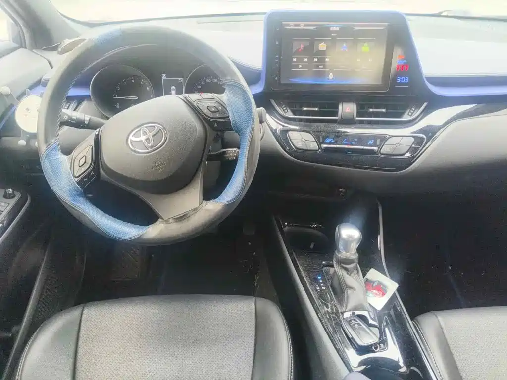 Toyota C-HR 2019 2018 2.0L Leading Sunroof Edition V