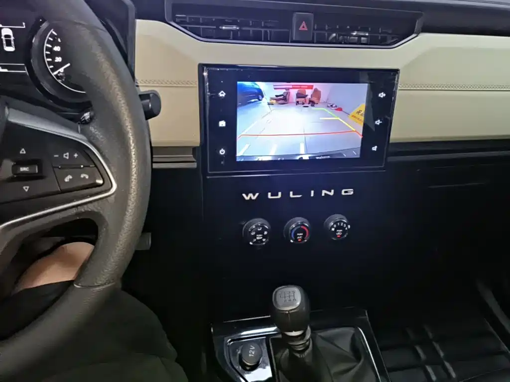 Wuling Motors Wuling Hongguang PLUS 2019 2019 1.5T Manual Luxury 7-seater