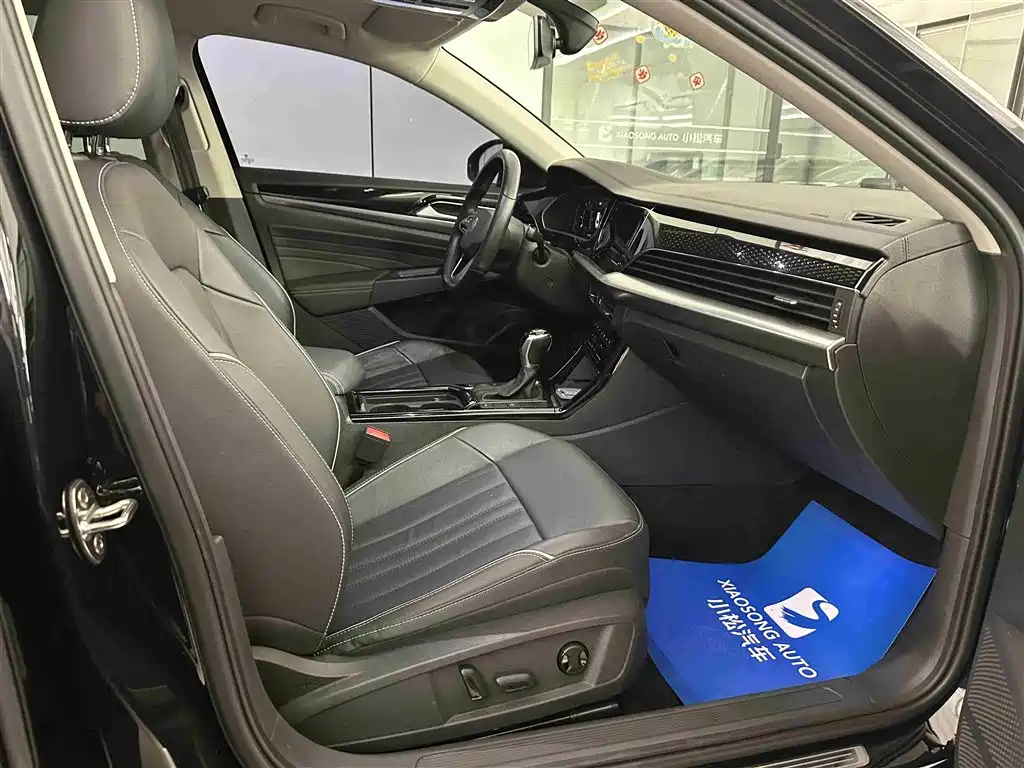 VOLKSWAGEN PASSAT NEW ENERGY