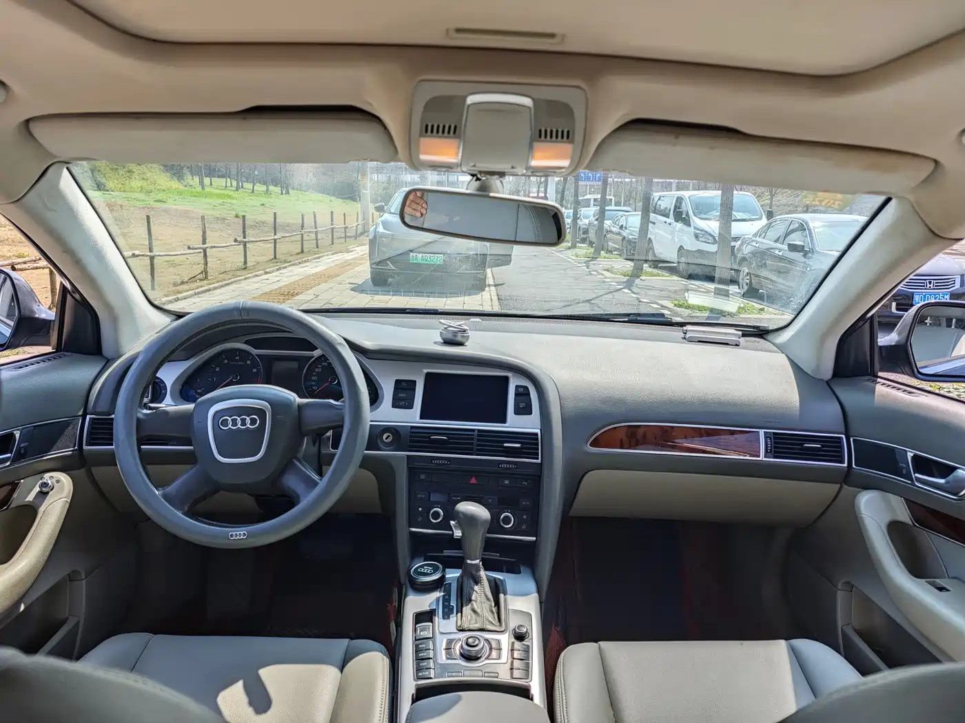 Audi A6L 2011 2.0 TFSI Automatic Comfort фото 4